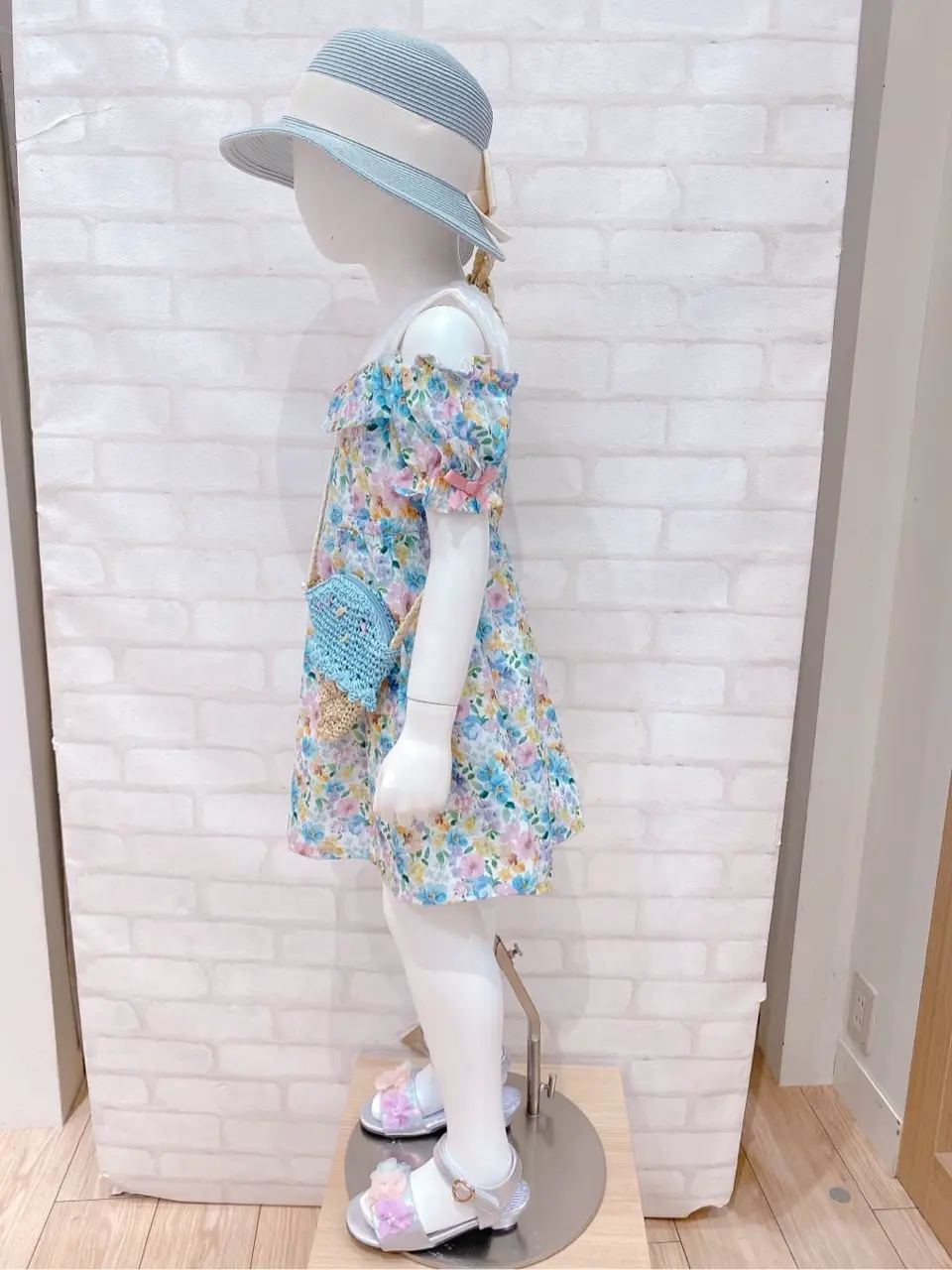 ANY 嶋田 コーディネート画像