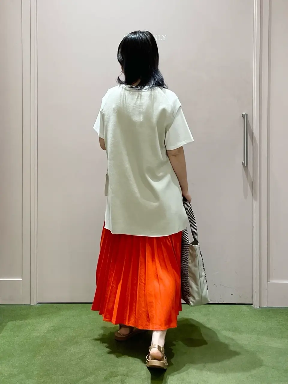 ANY フジコ コーディネート画像