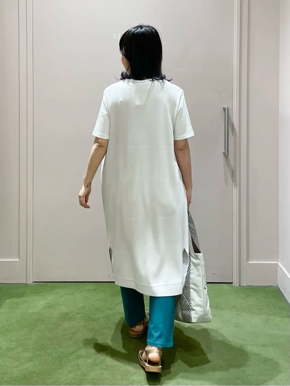 ANY フジコ コーディネート画像