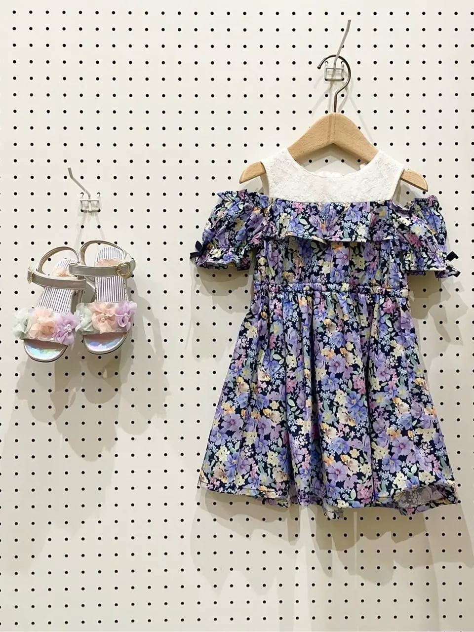 ANY フジコ コーディネート画像