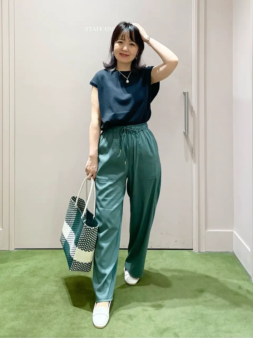 ANY フジコ コーディネート画像