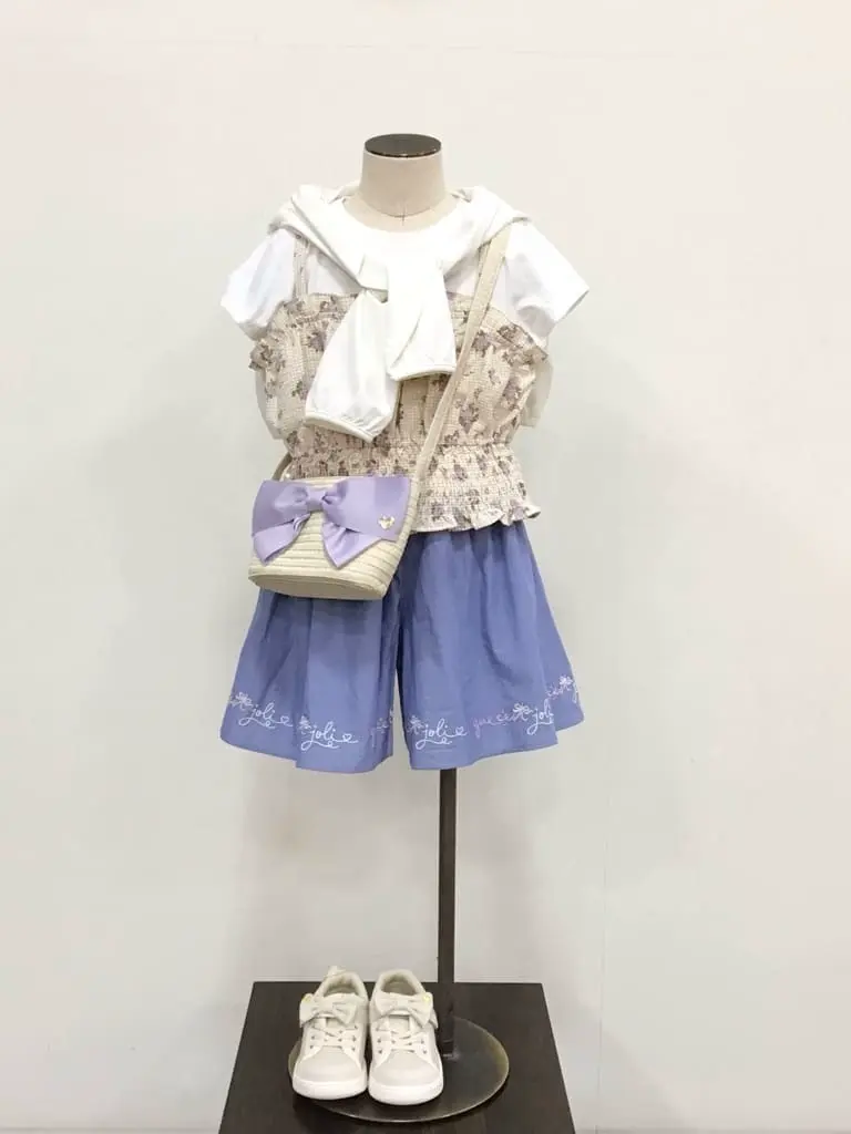 ANY 佐々木 コーディネート画像