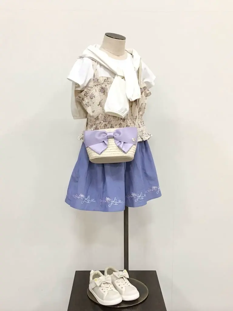 ANY 佐々木 コーディネート画像