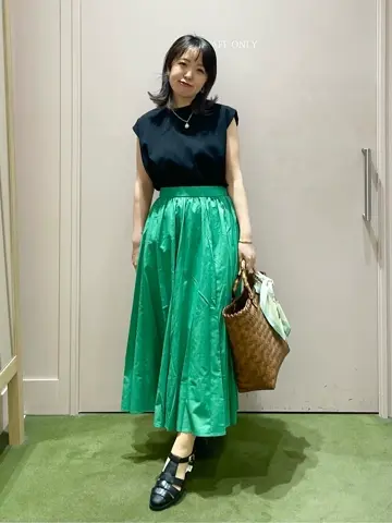 ANY フジコ コーディネート画像