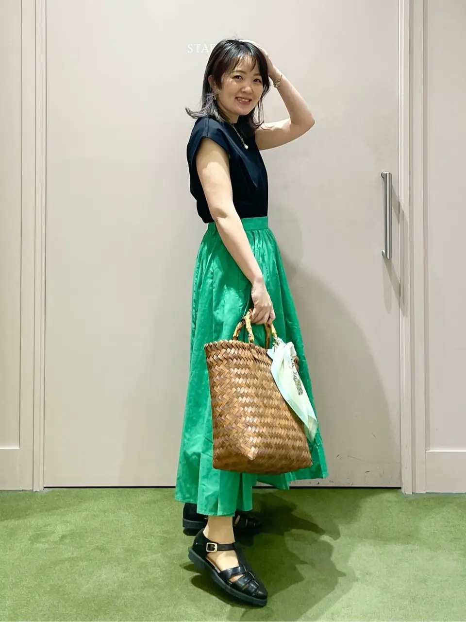 ANY フジコ コーディネート画像