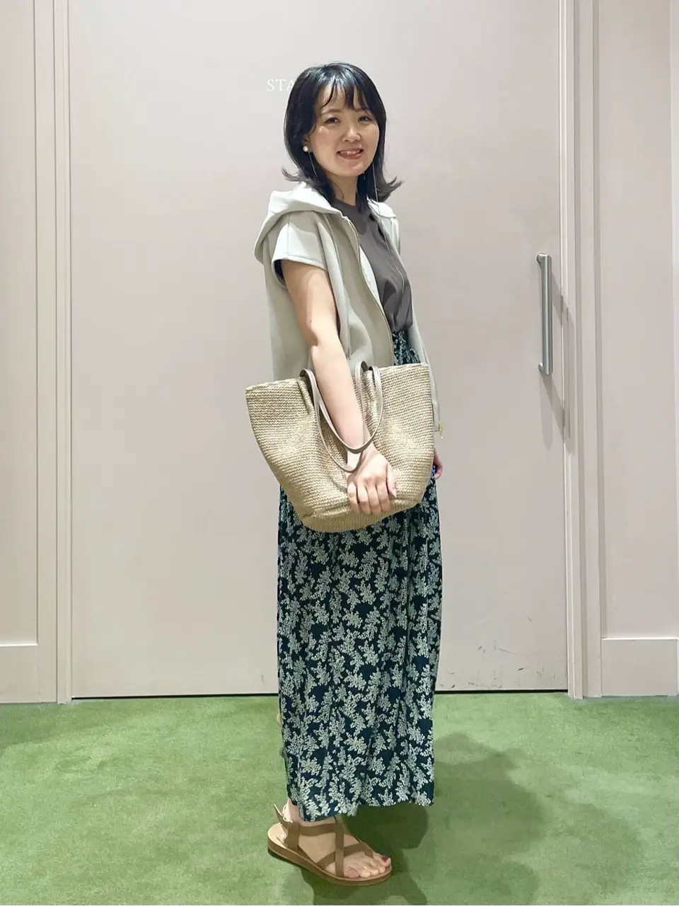 ANY フジコ コーディネート画像