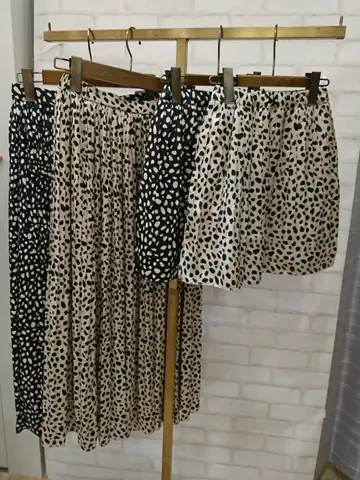 ANY 小渕 コーディネート画像