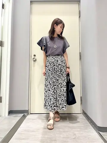 ANY 金井 コーディネート画像