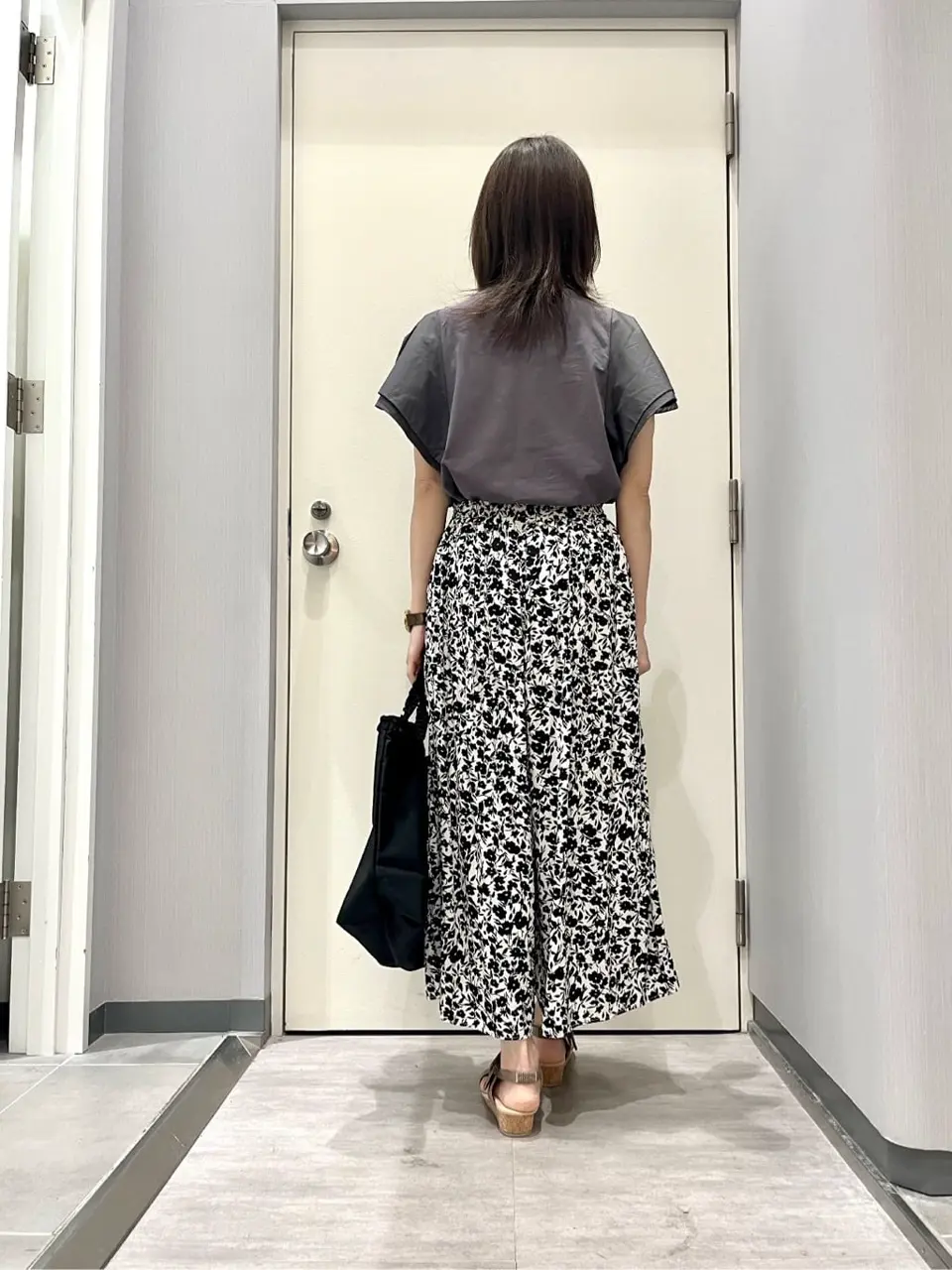 ANY 金井 コーディネート画像