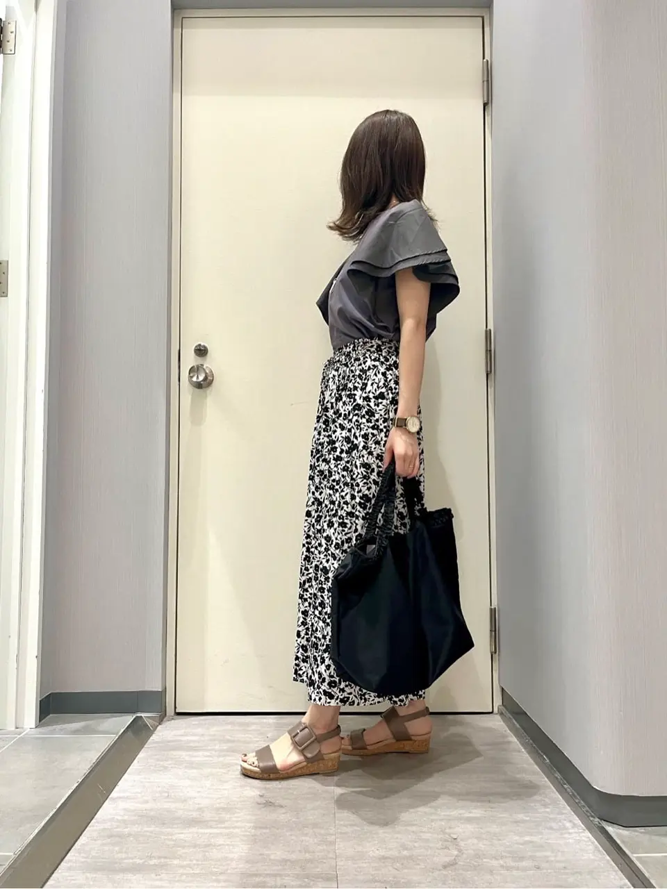 ANY 金井 コーディネート画像