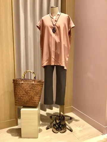 ANY 浅岡 コーディネート画像