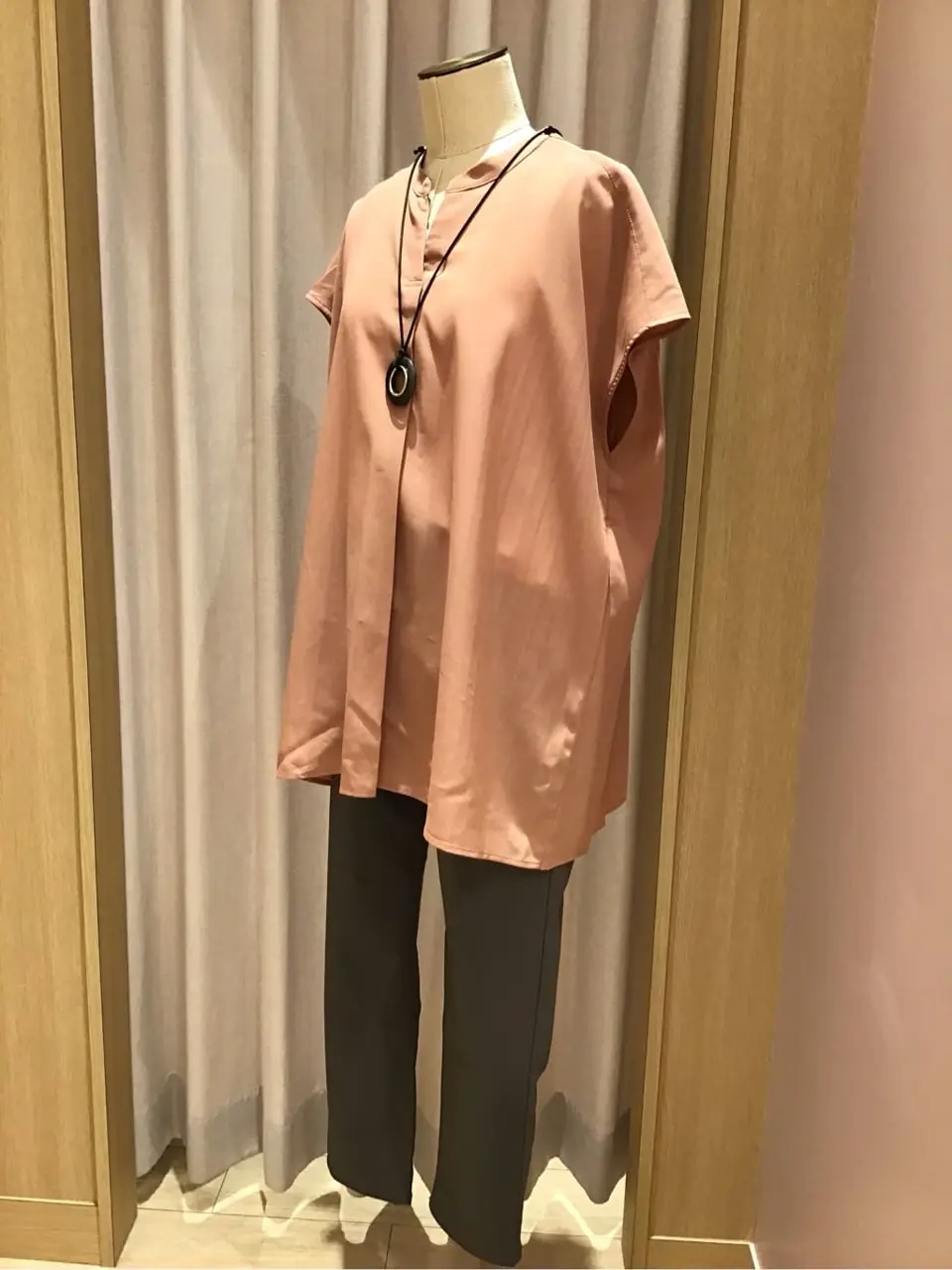 ANY 浅岡 コーディネート画像