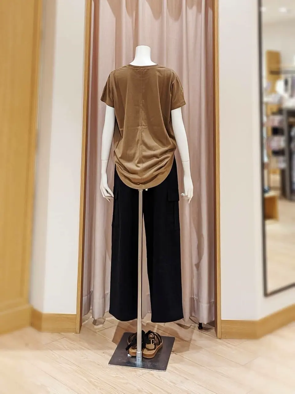 ANY 岩田 コーディネート画像