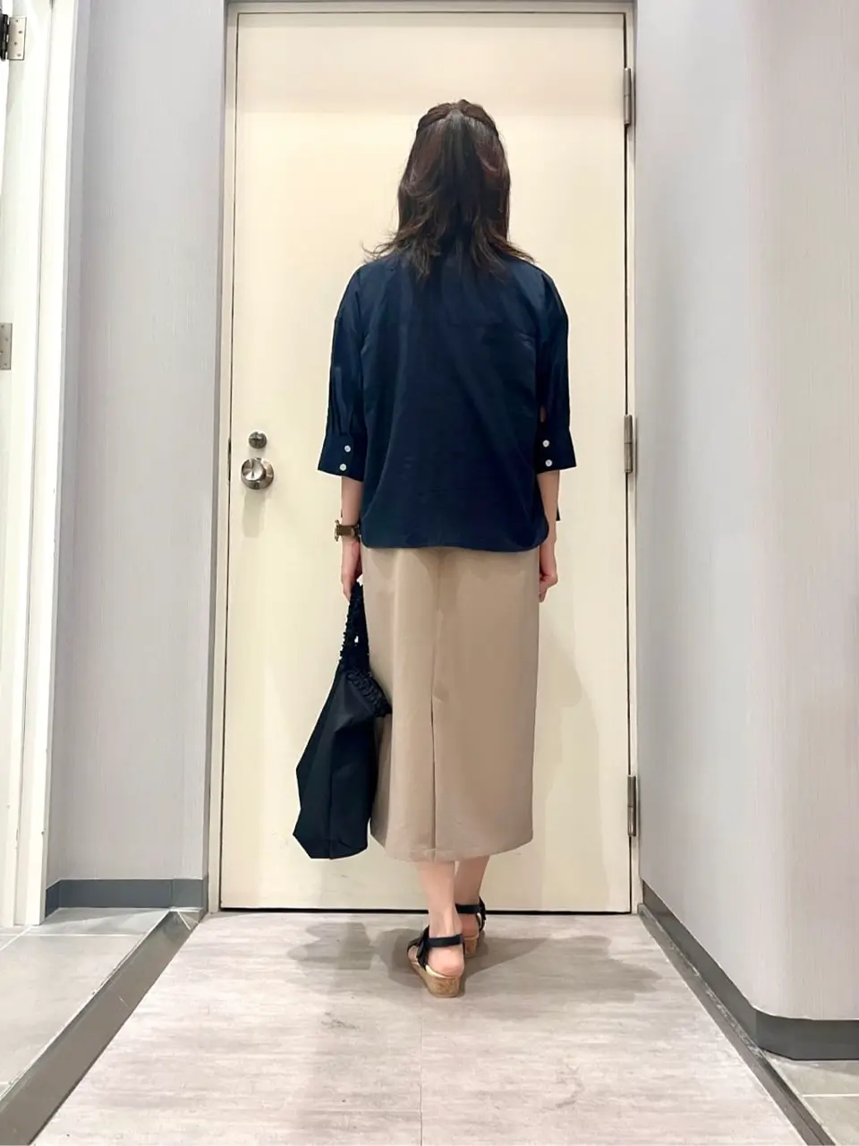 ANY 金井 コーディネート画像