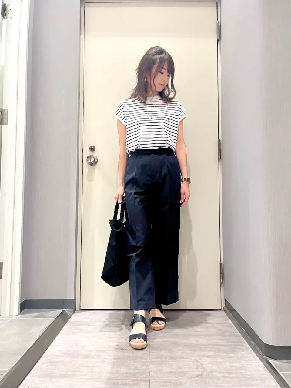 ANY 金井 コーディネート画像