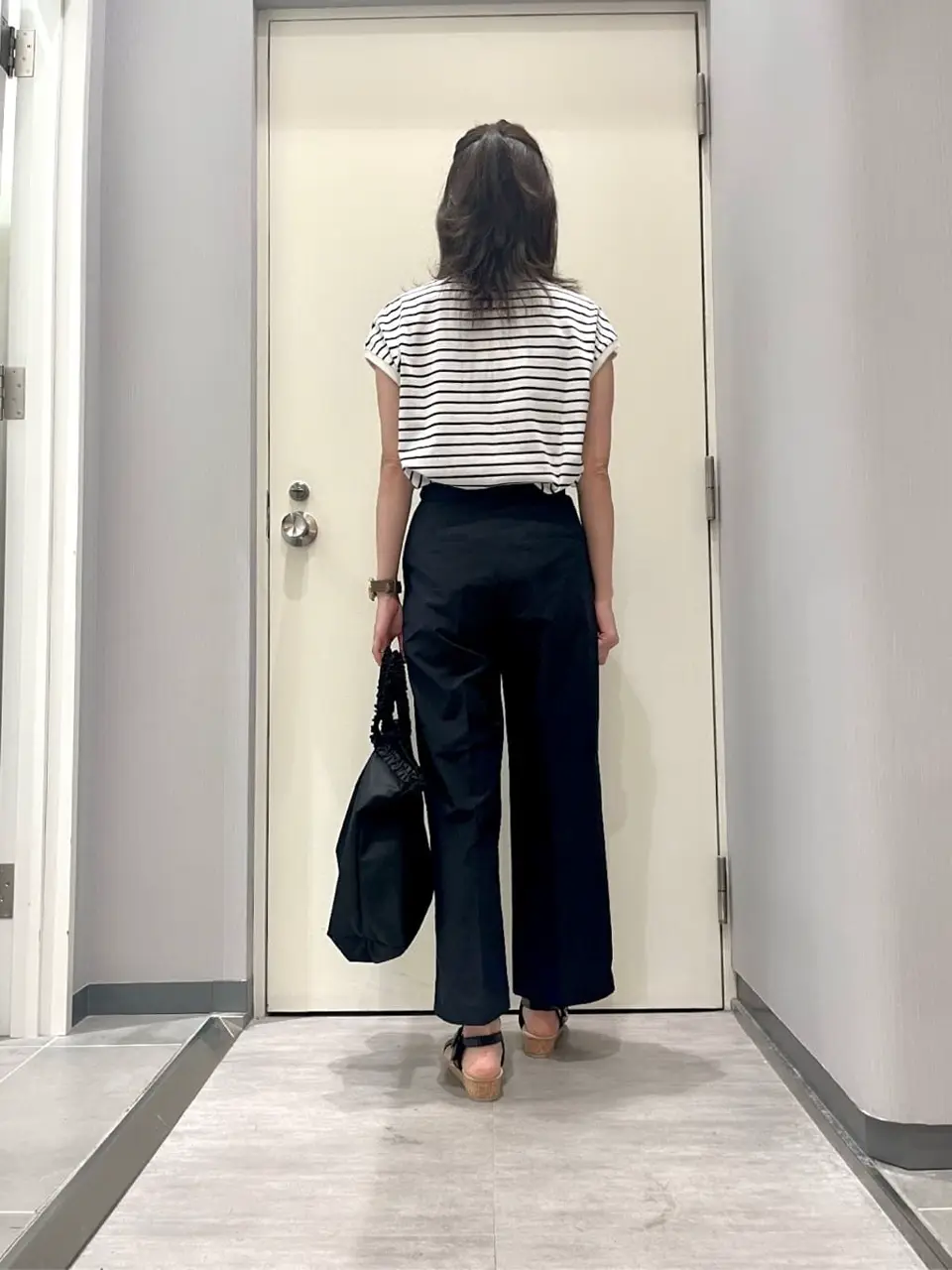 ANY 金井 コーディネート画像