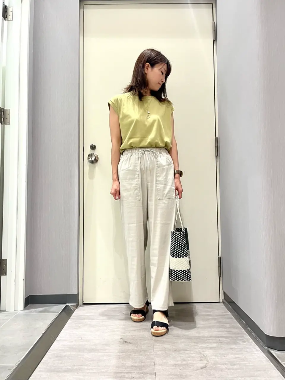 ANY 金井 コーディネート画像