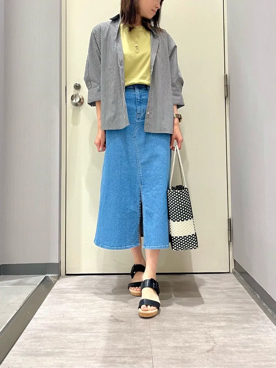 ANY 金井 コーディネート画像