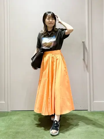 ANY フジコ コーディネート画像