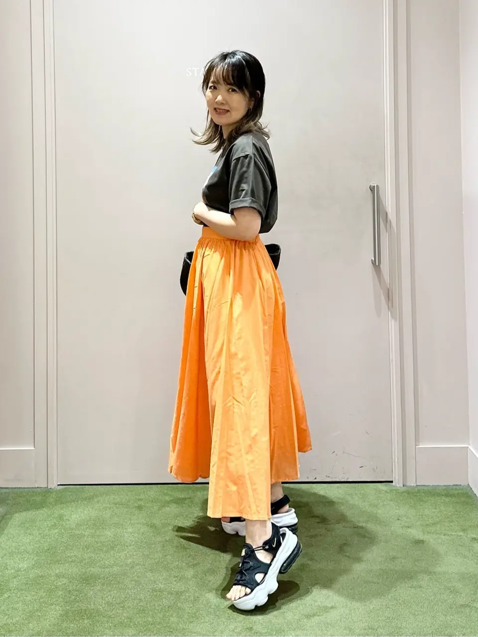 ANY フジコ コーディネート画像