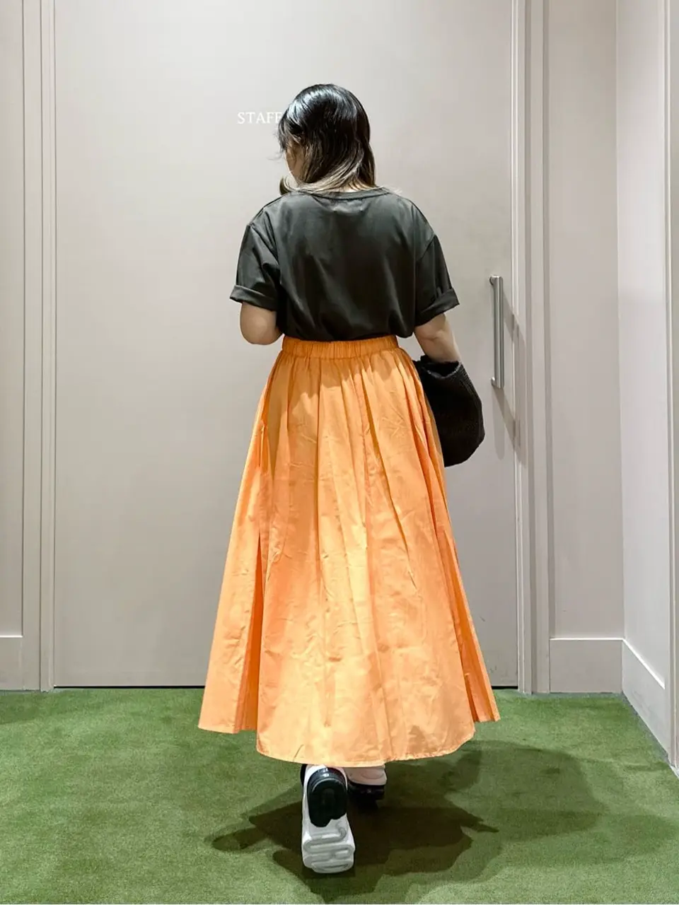 ANY フジコ コーディネート画像