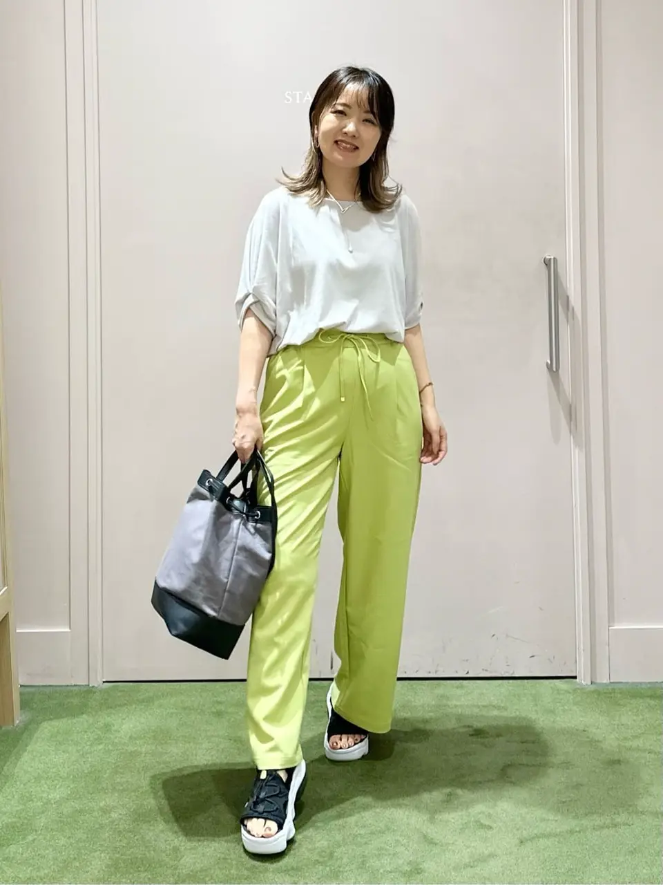 ANY フジコ コーディネート画像