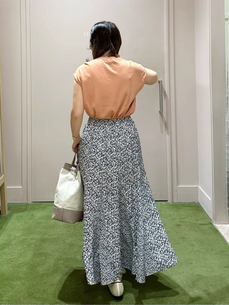 ANY フジコ コーディネート画像