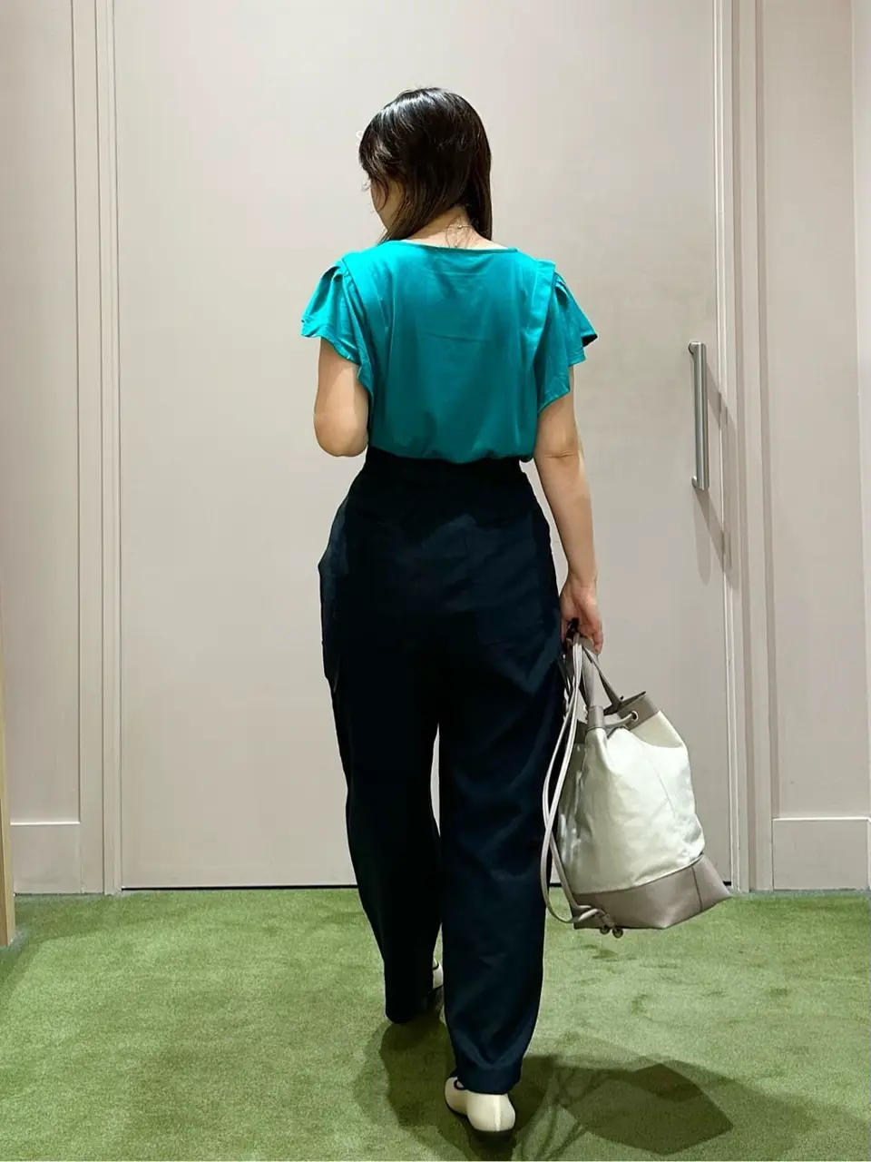 ANY フジコ コーディネート画像