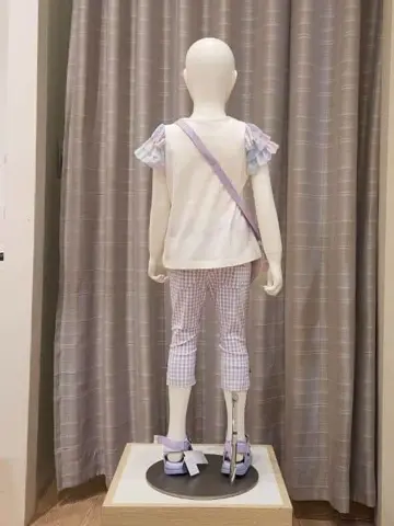 ANY 小渕 コーディネート画像