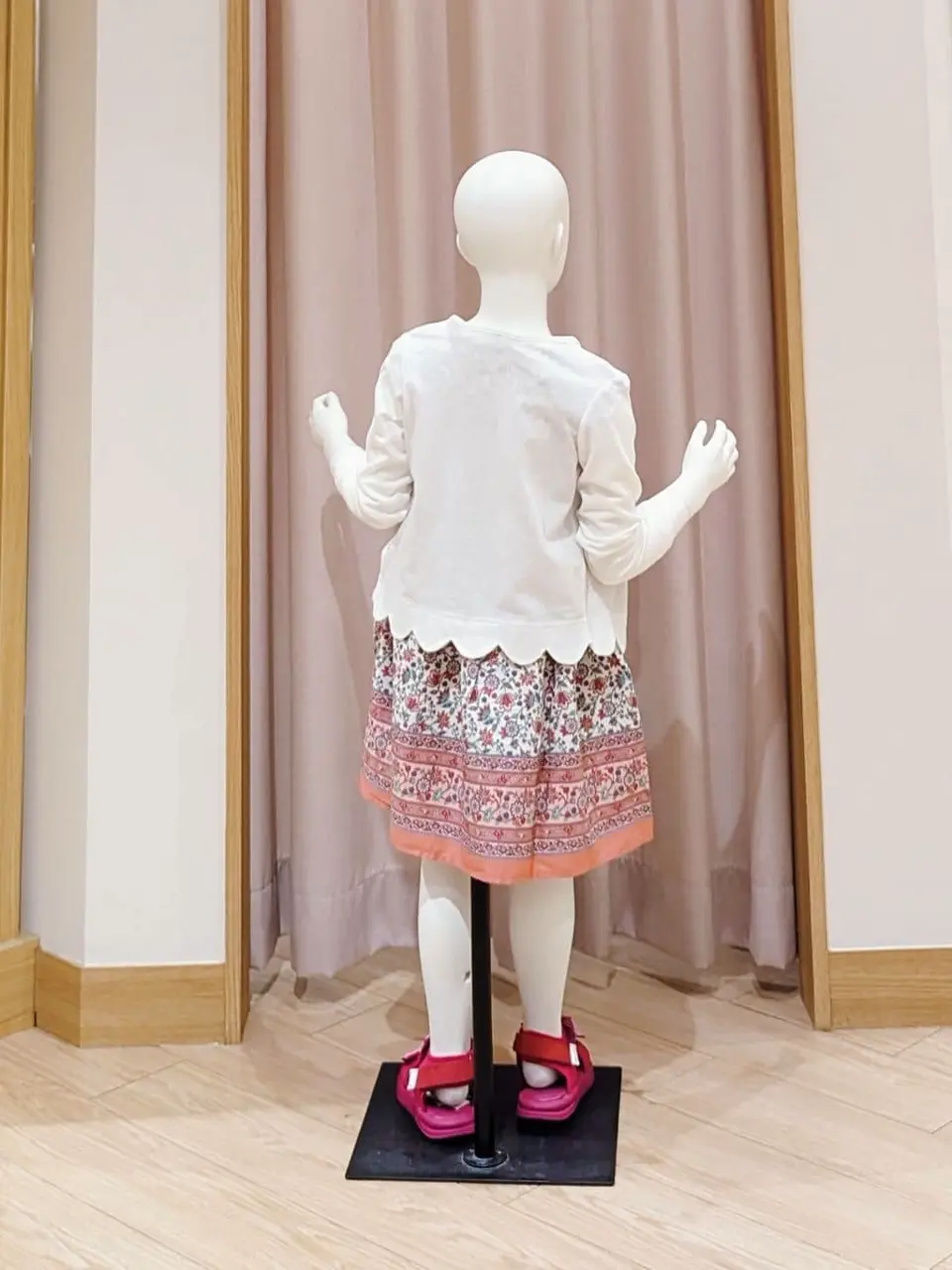 ANY 奥原 コーディネート画像