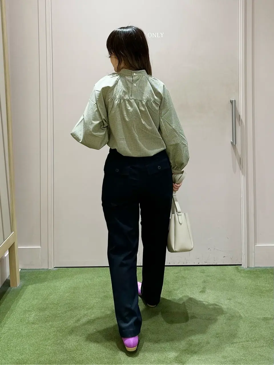 ANY フジコ コーディネート画像