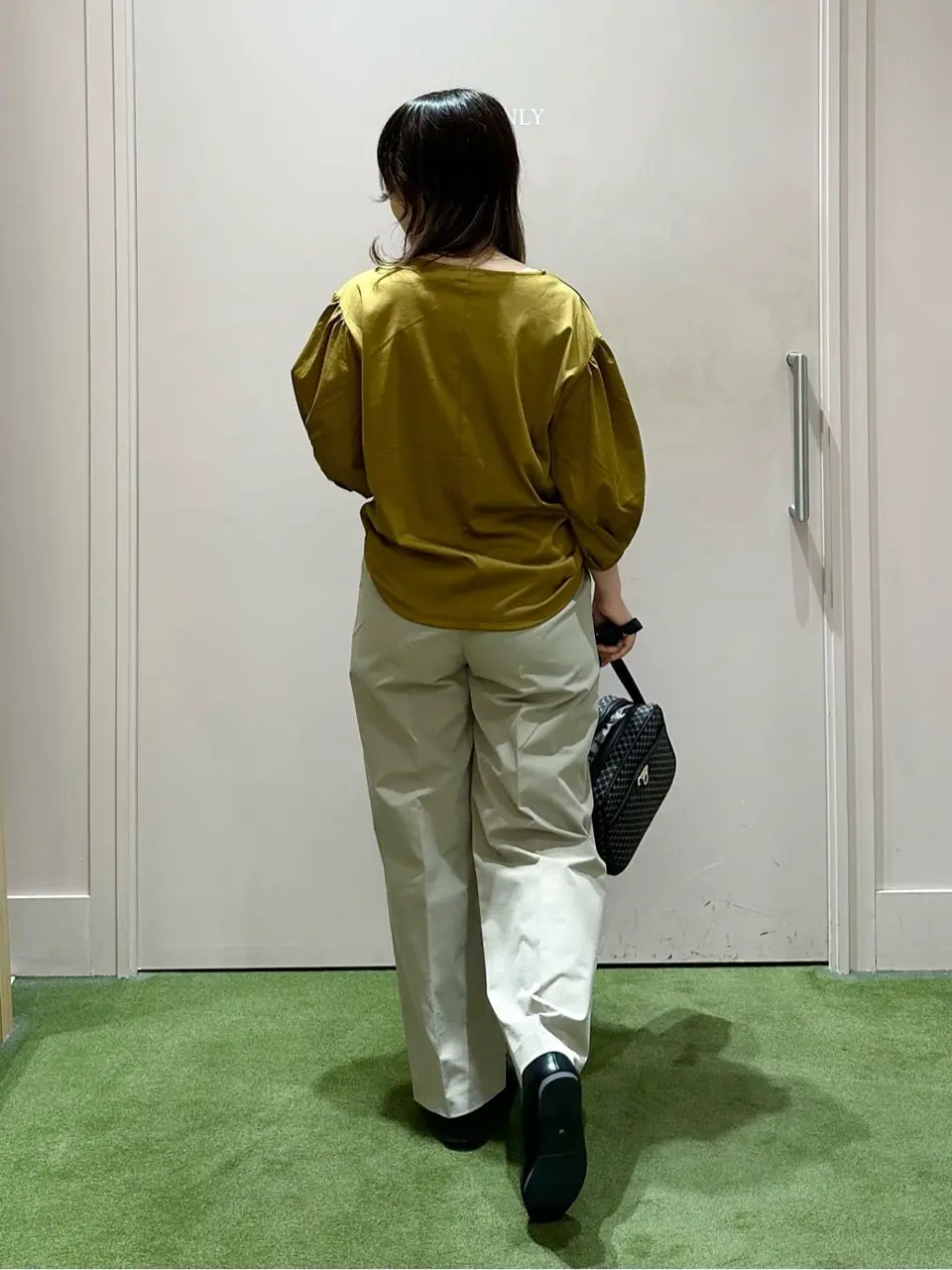 ANY フジコ コーディネート画像