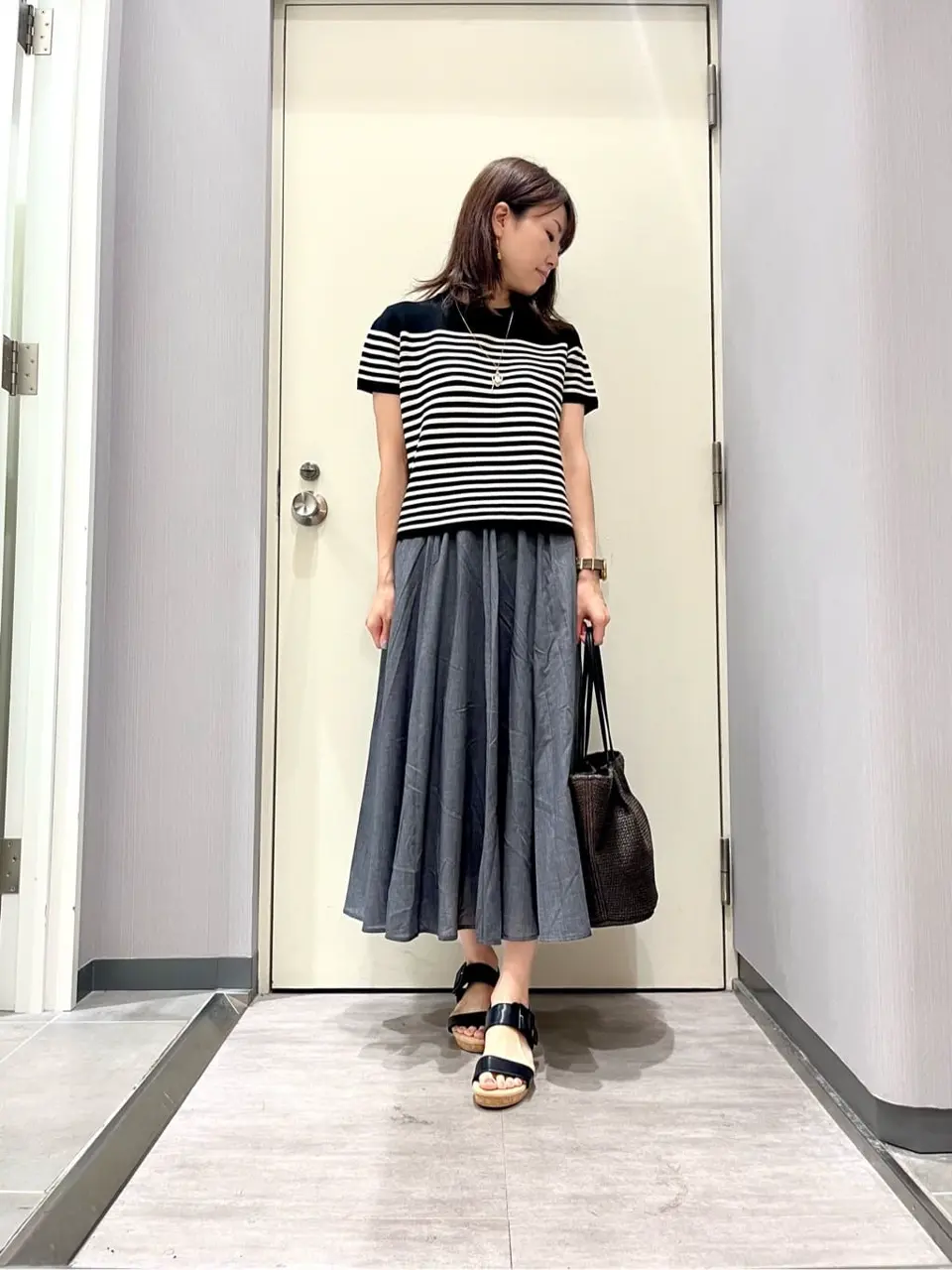 ANY 金井 コーディネート画像