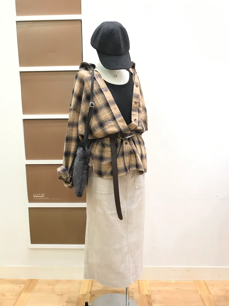 ANY 山口 コーディネート画像