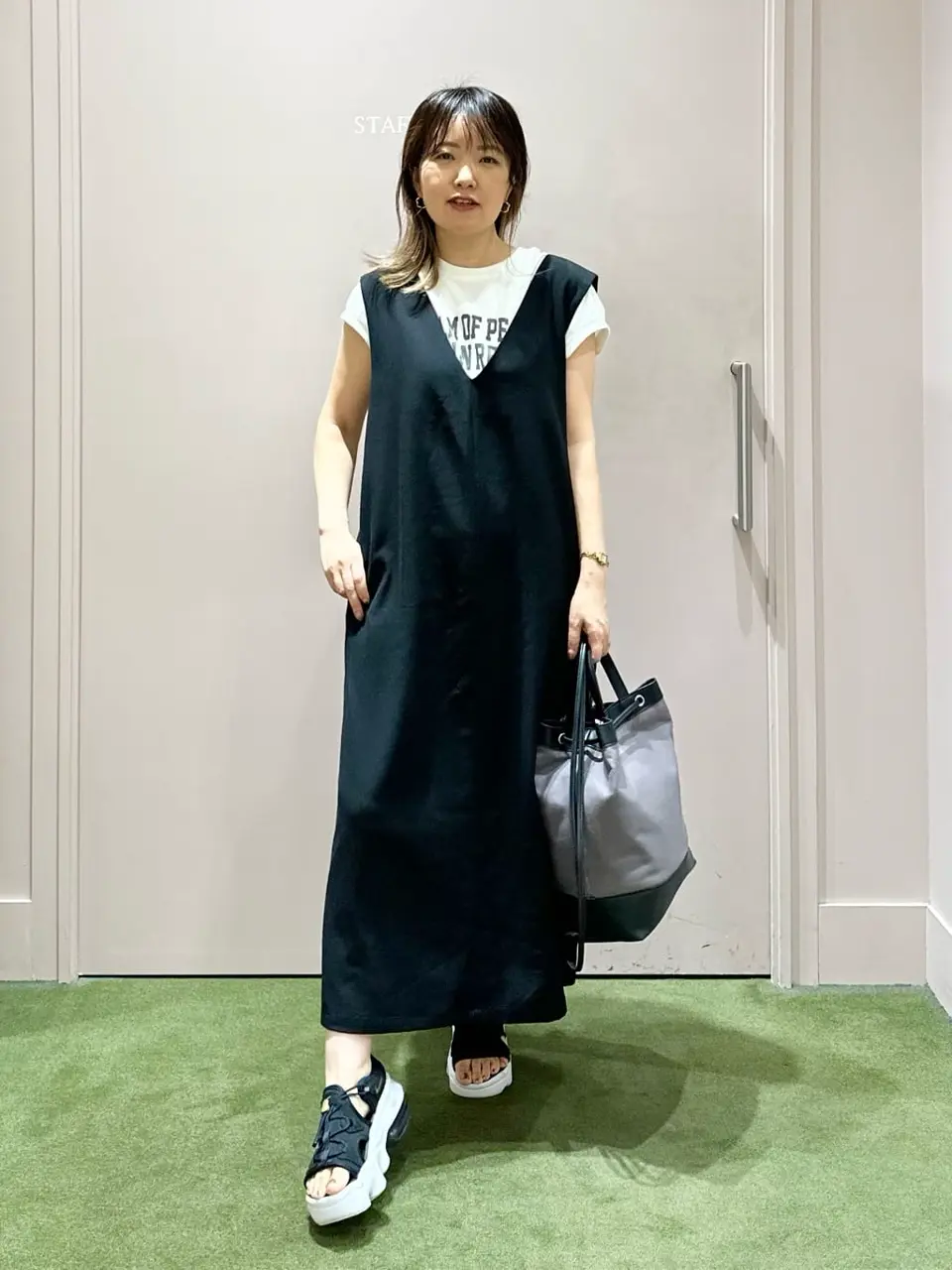 ANY フジコ コーディネート画像