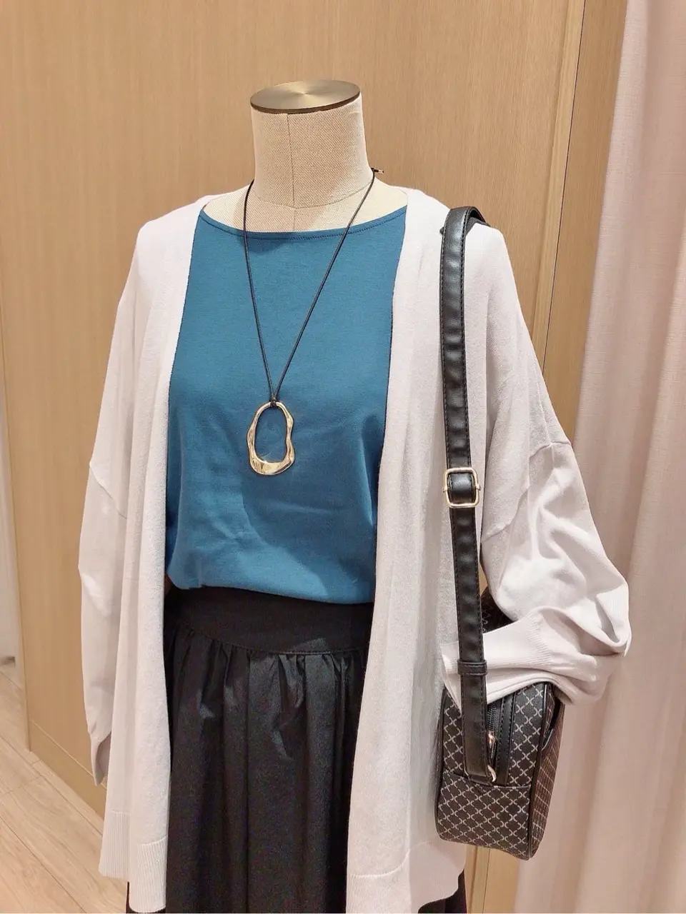 ANY 千葉 コーディネート画像