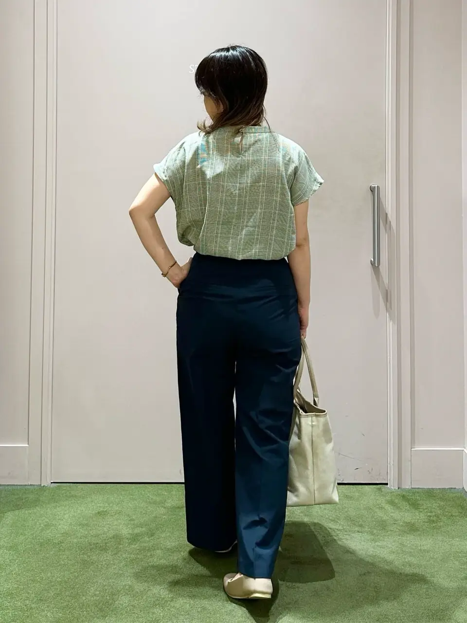 ANY フジコ コーディネート画像