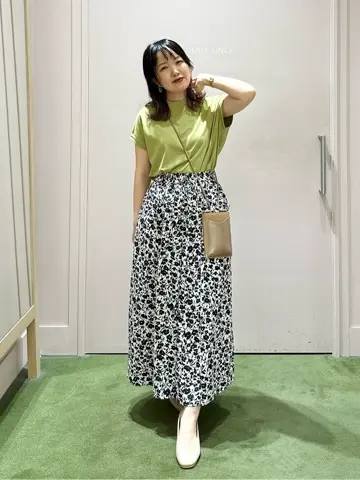 ANY フジコ コーディネート画像