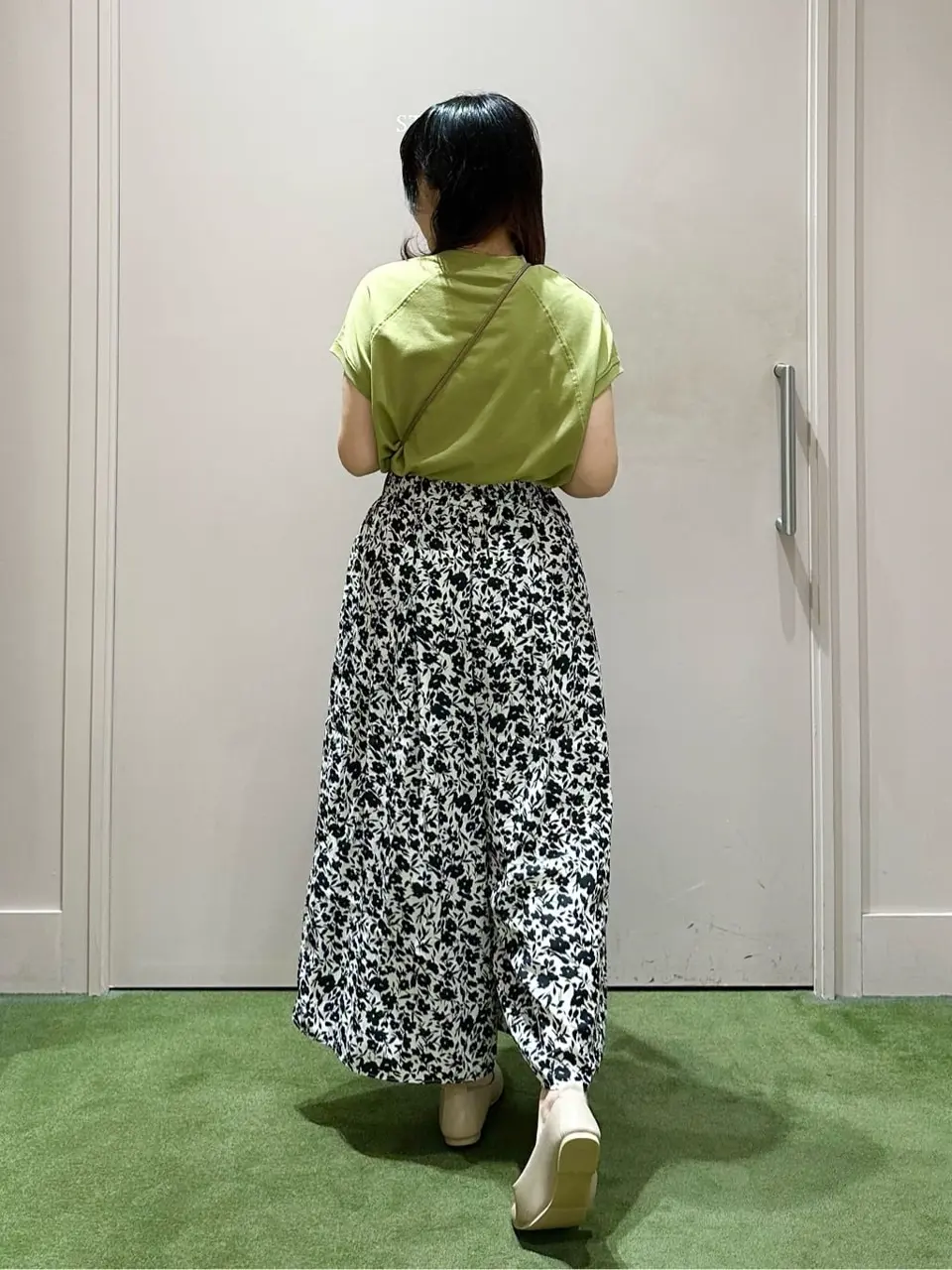 ANY フジコ コーディネート画像