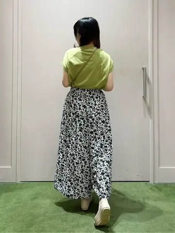 ANY フジコ コーディネート画像