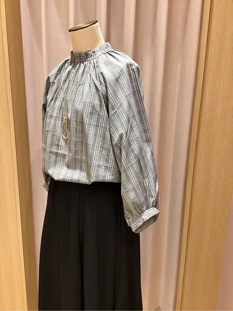 ANY 浅岡 コーディネート画像