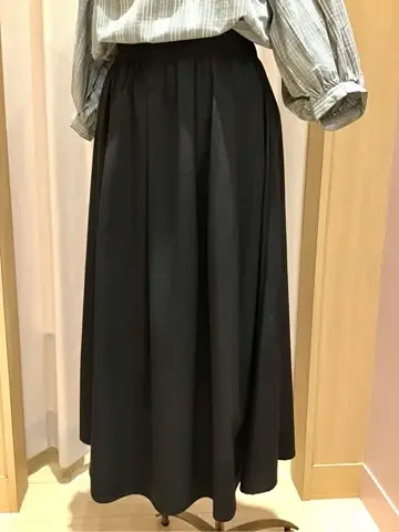 ANY 浅岡 コーディネート画像