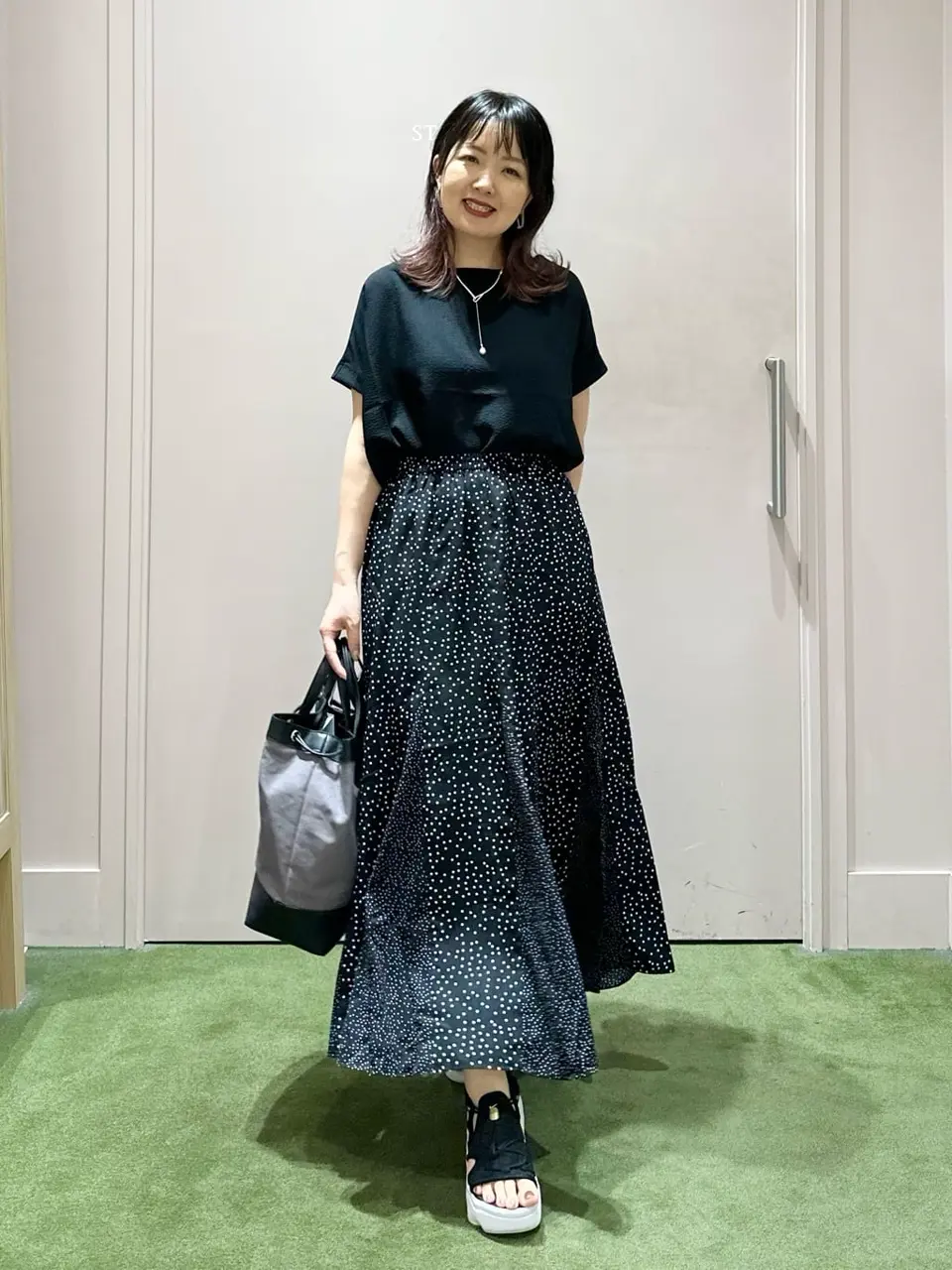 ANY フジコ コーディネート画像