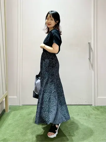 ANY フジコ コーディネート画像