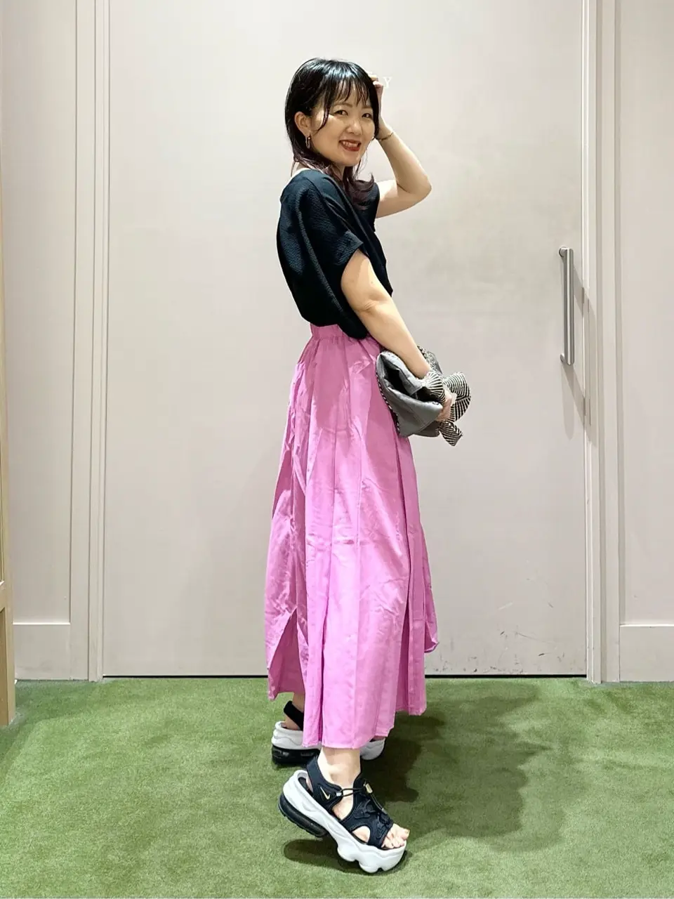 ANY フジコ コーディネート画像