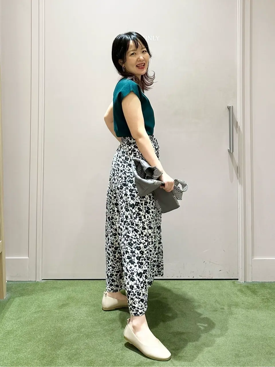 ANY フジコ コーディネート画像