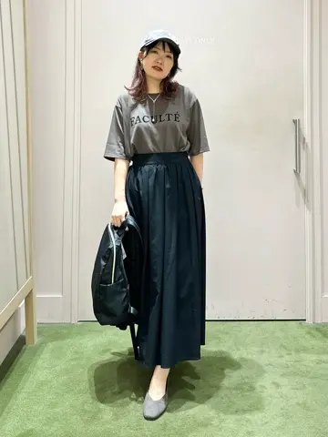 ANY フジコ コーディネート画像