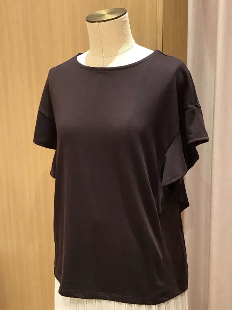 ANY 本吉 コーディネート画像