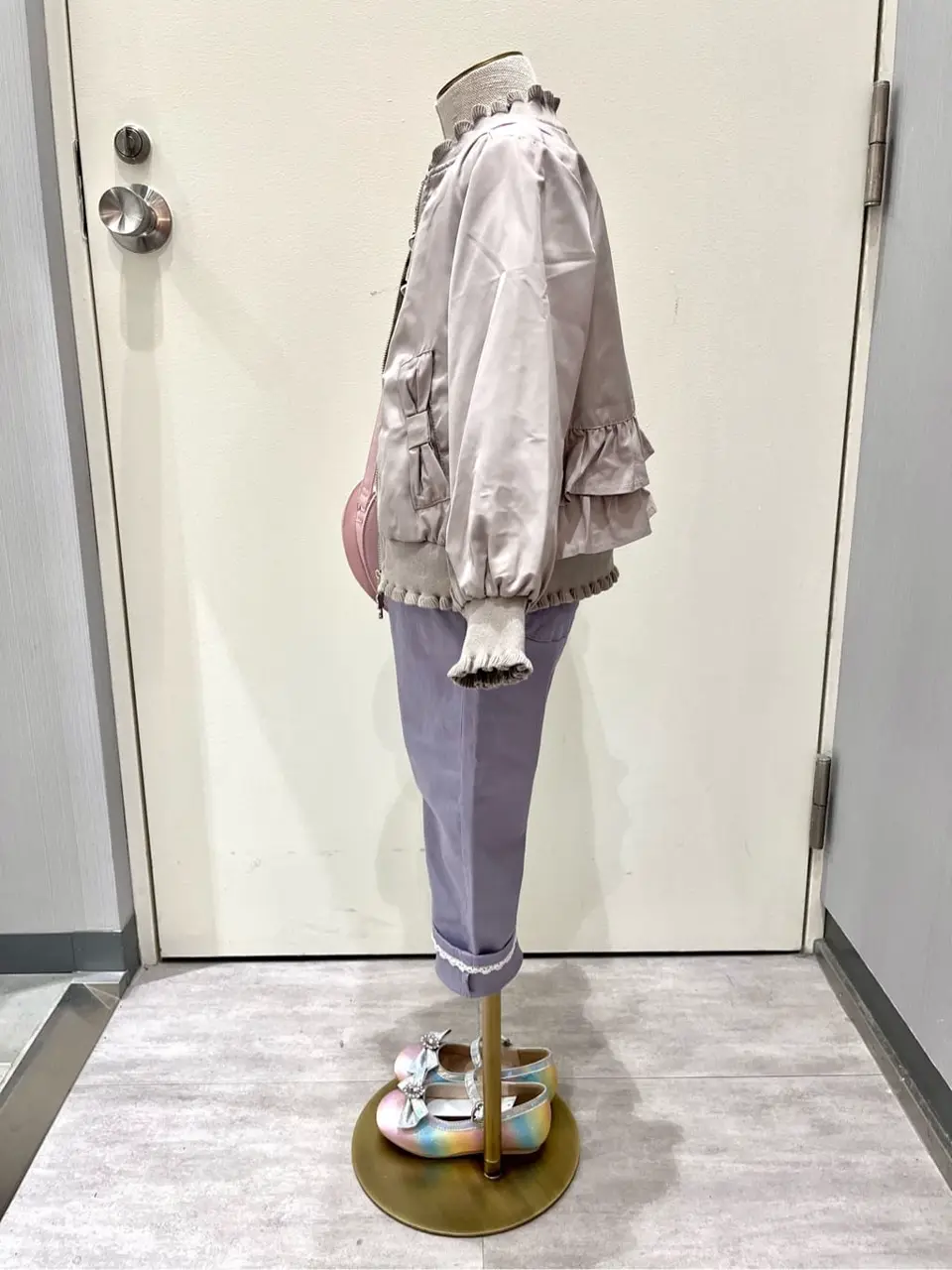 ANY 金井 コーディネート画像