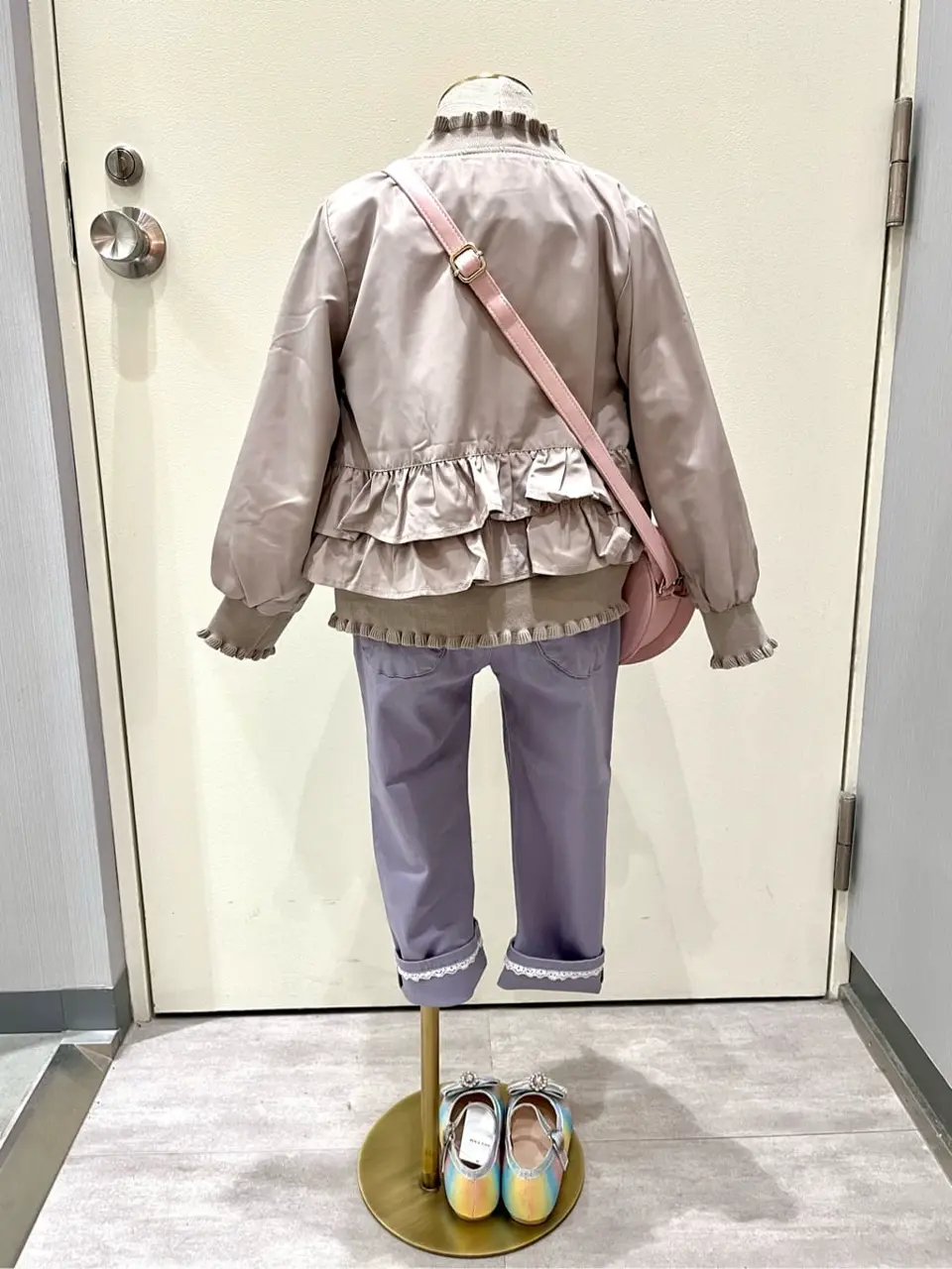 ANY 金井 コーディネート画像